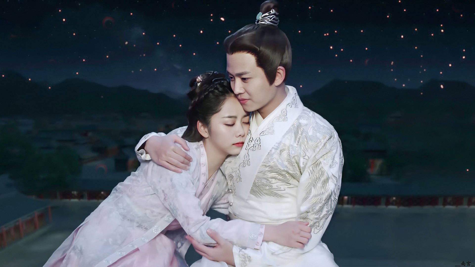 篮网首次采用“动态战术板”，教练组实时调整战术，篮网战术手册